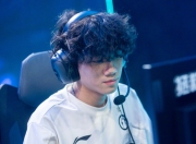 九游娱乐-TheShy新星精彩发挥表现惊艳，FPX未来可期！的简单介绍