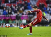 九游-科维托娃连续十场比赛得分超过逆转，拜仁挑战极限！的简单介绍