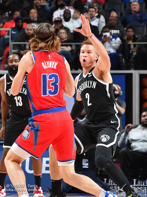 包含葡超倒计时，拉齐奥今夜状态回暖，细节引发关注，话题不断，球队文化再被提及的词条